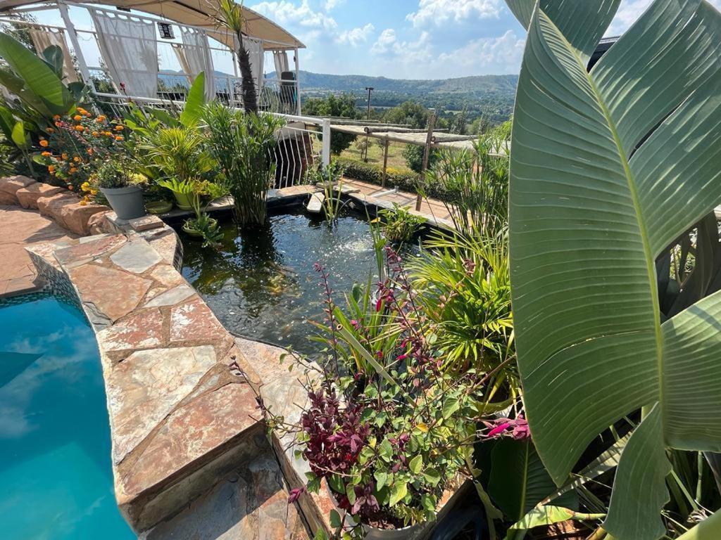 Koi Inn Hartbeespoort Esterno foto