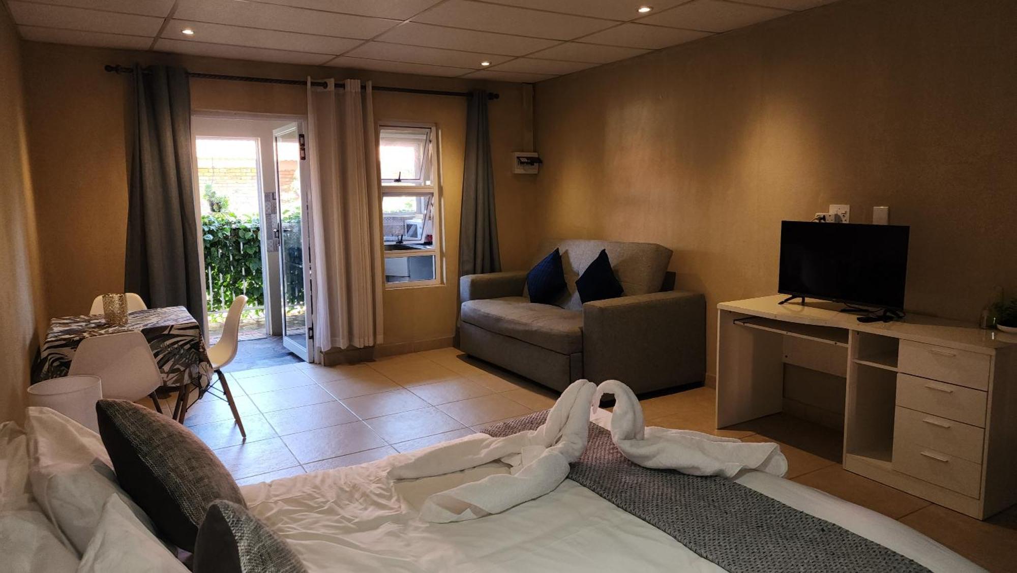 Koi Inn Hartbeespoort Esterno foto