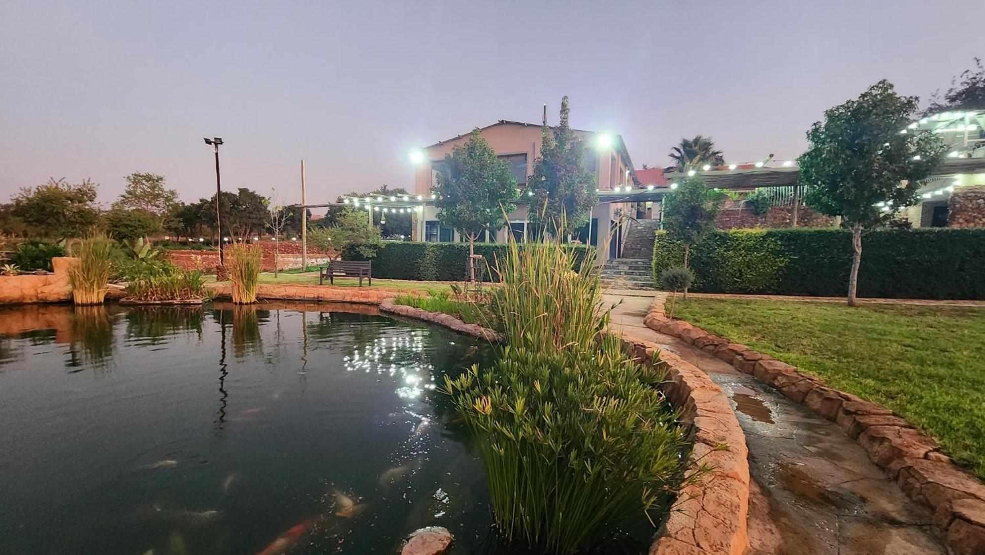 Koi Inn Hartbeespoort Esterno foto